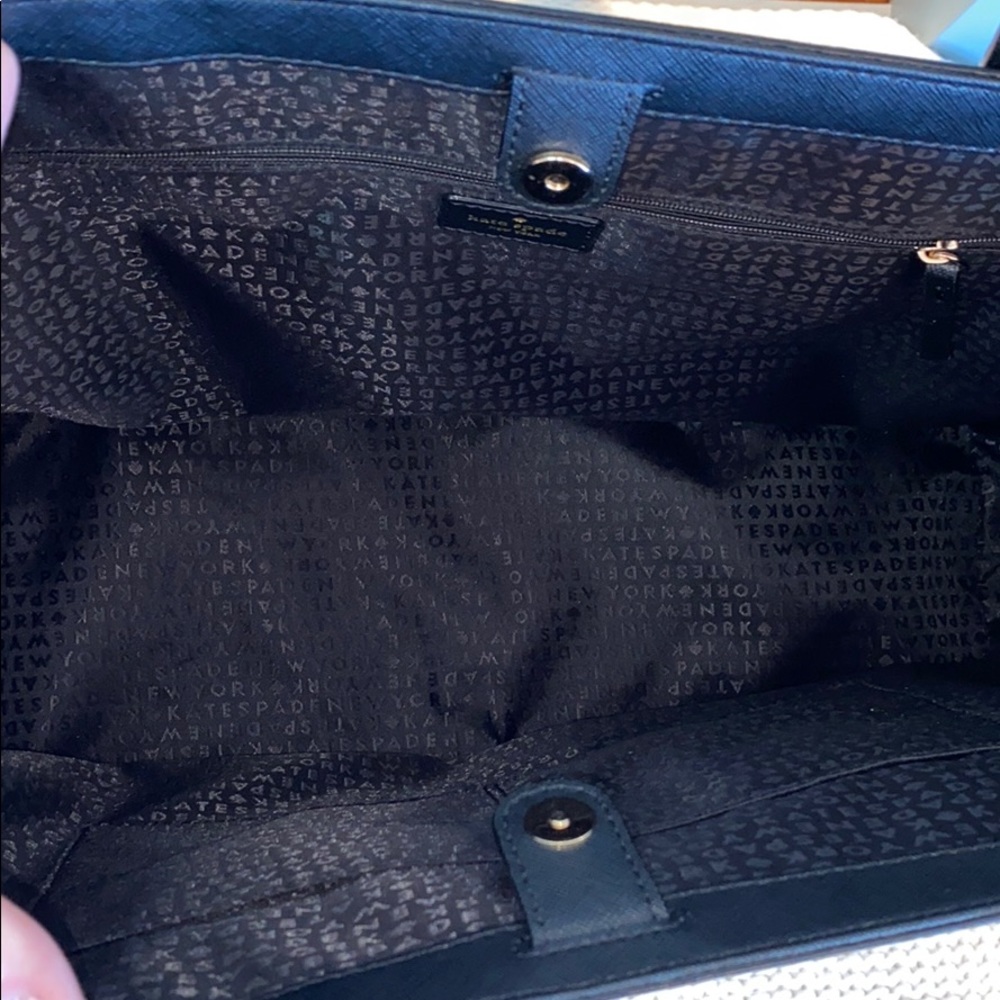 *SOLD*Kate Spade Ari Laurel Way Black Leather Tote - Picture 9 of 12